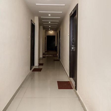 Oyo 35425 ホテル デューク イン Jhānsi エクステリア 写真
